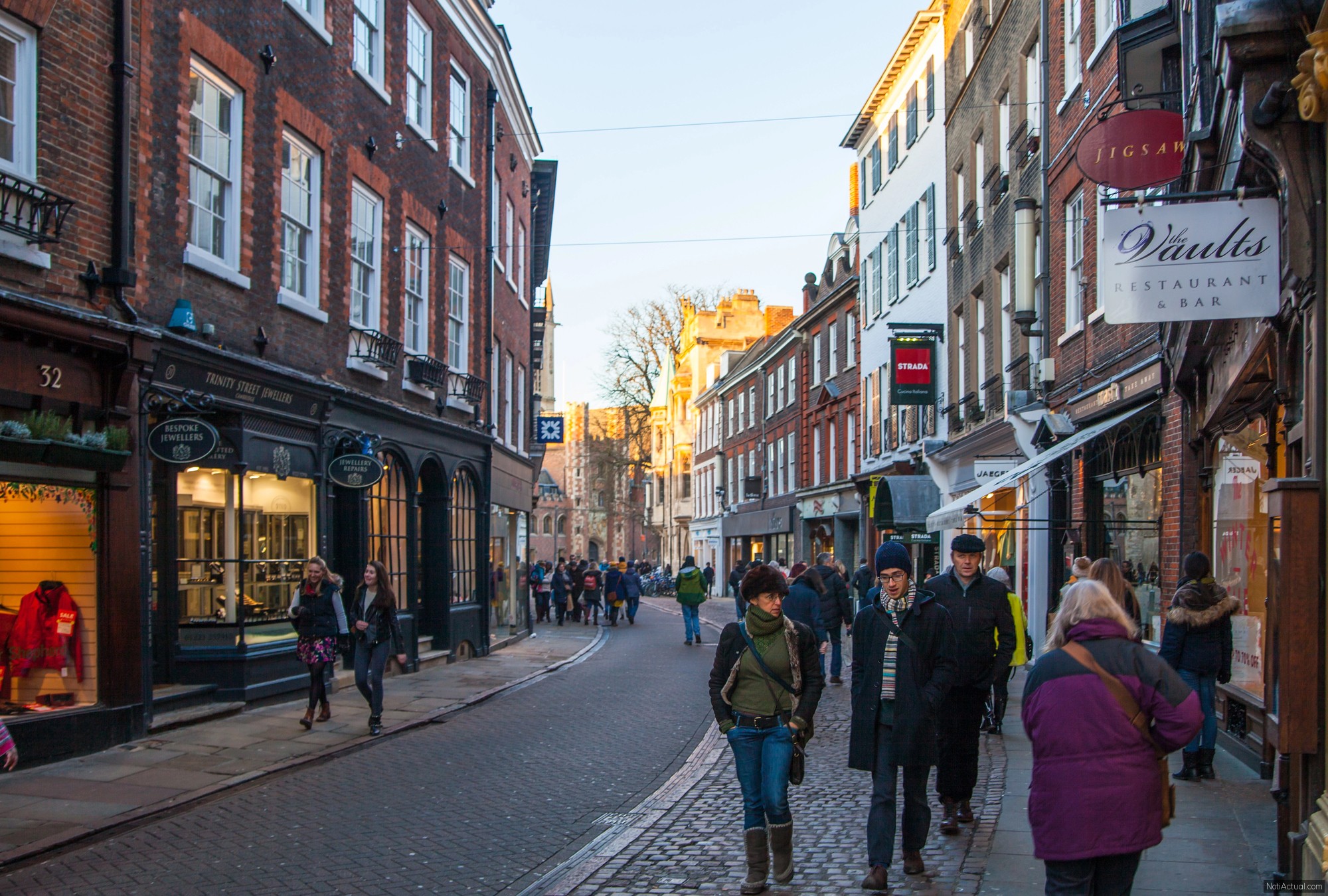 A Thriving Career Awaits in Cambridge, UK
