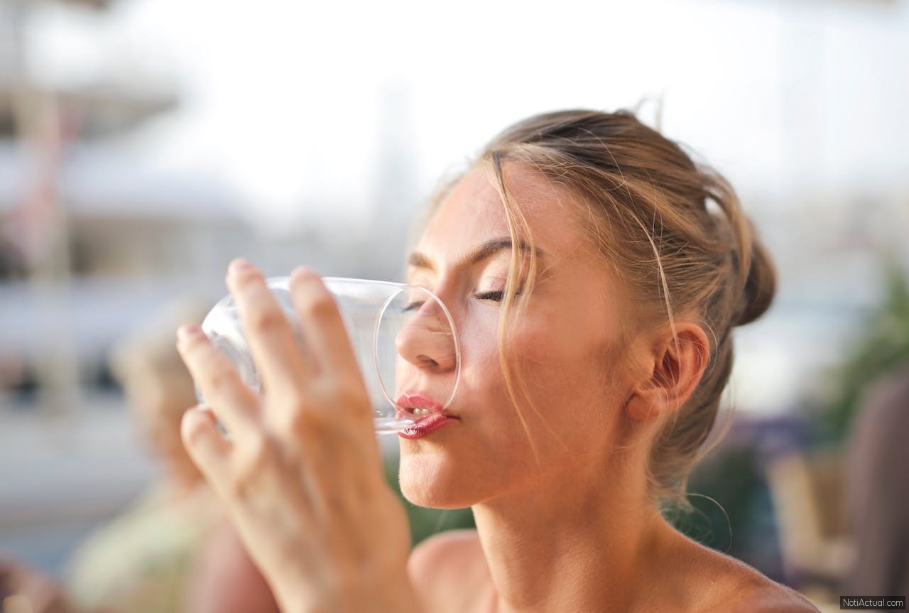 Que hay de cierto sobre beber 8 vasos de agua al día