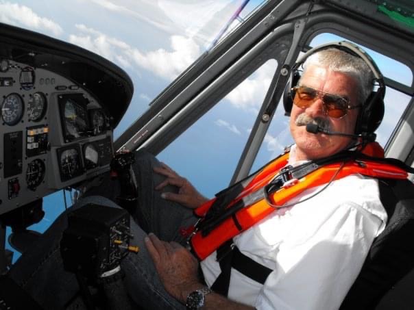 EL CAPITÁN OSCAR NOTZ COMO PILOTO DE HELICÓPTEROS