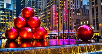 La Gran Manzana en Navidad NY US USA 2024 2025