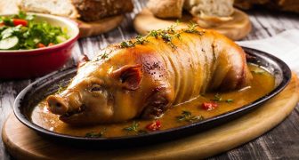 El Cochinillo Asado al estilo español