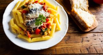 Receta Tradicional de Pasta con Sardinas
