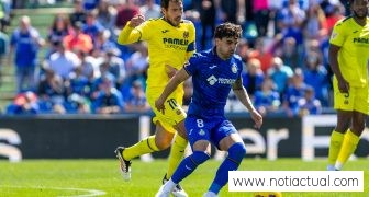 Madrid, españa - 30 de marzo de 2025: partido de la liga entre getafe fc y villarreal jugado en madrid. jugadores del villarreal. fútbol profesional.