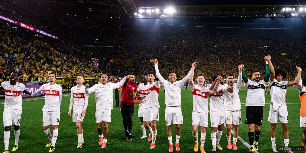 The football match of Bundesliga Borussia Dortmundh vs Stuttgart at Signal Iduna Park