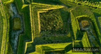 May 9, 2025 - Aardenburg-Netherlands: Aerial view of the reconstructed Olieschans fortification in Zeeuws-Vlaanderen, part of the historic Spanish-Dutch defense lines.