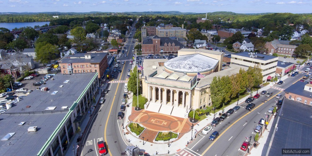 Oportunidades de Empleo en Framingham, Massachusetts