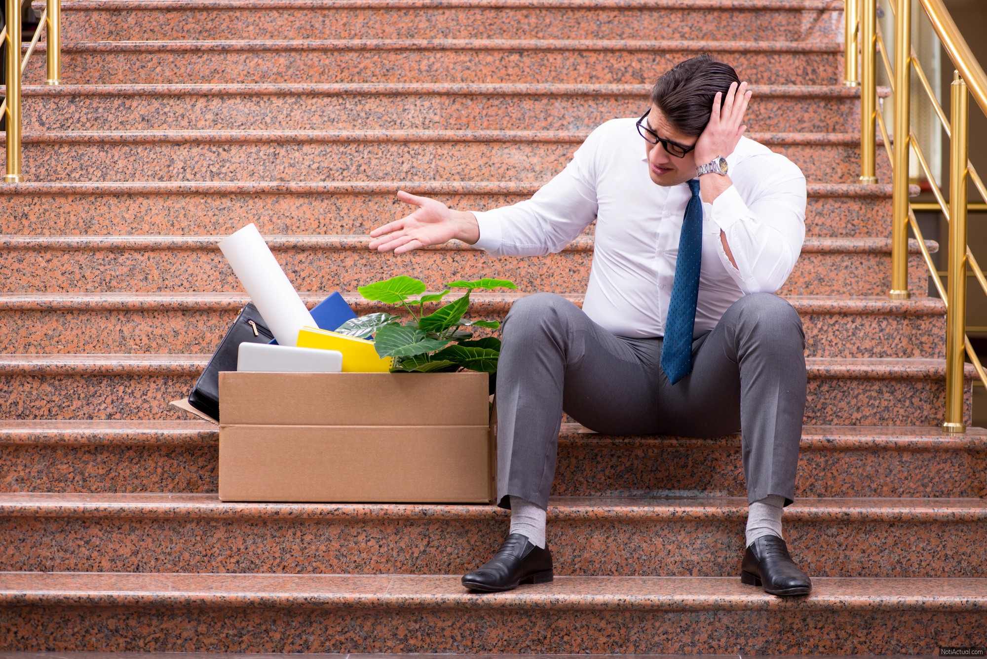 Falta de vacantes de alto nivel profesional en mercados locales