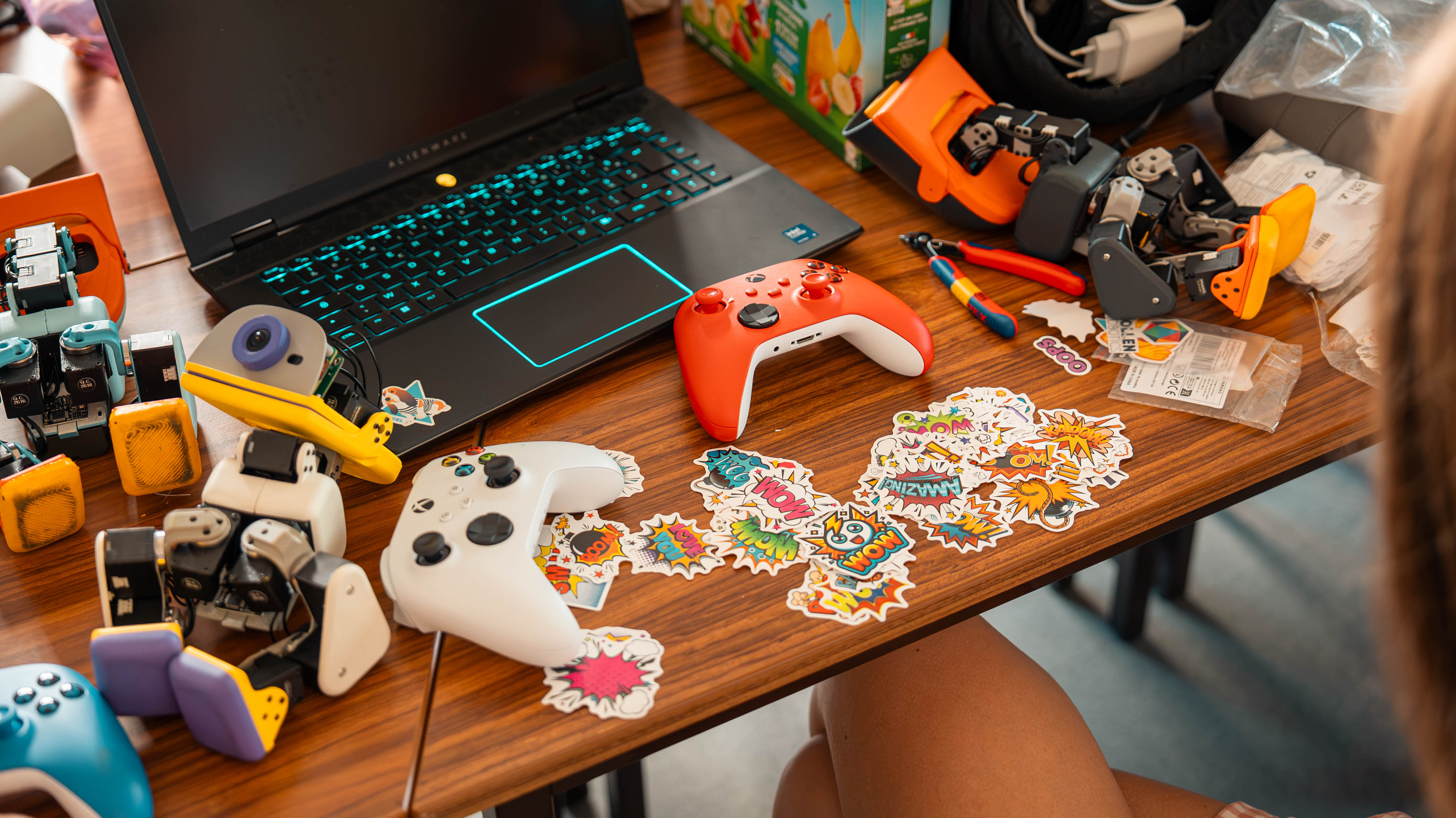 microduck desk