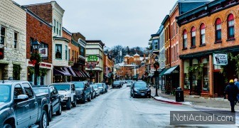 Downtown of Galena Illinois , Christmas time