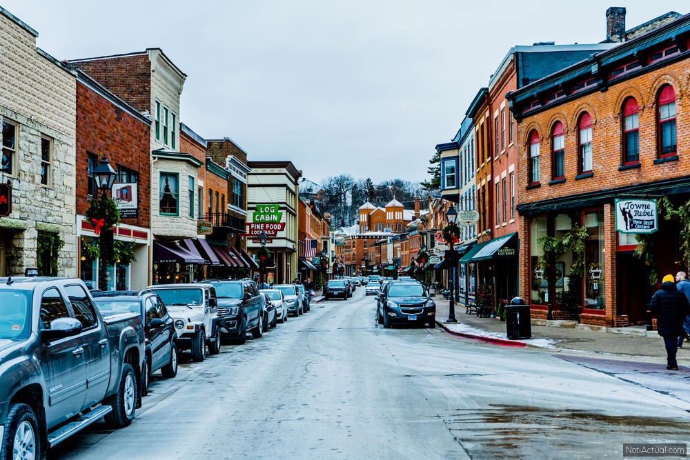 Downtown of Galena Illinois , Christmas time