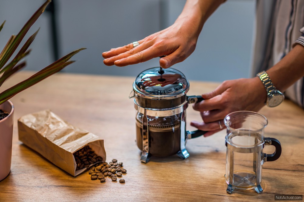 Cómo preparar café en Prensa Francesa: Guía Paso a Paso